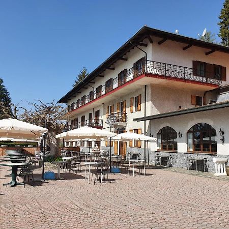 Hotel Madonna Di Luciago Армено Экстерьер фото