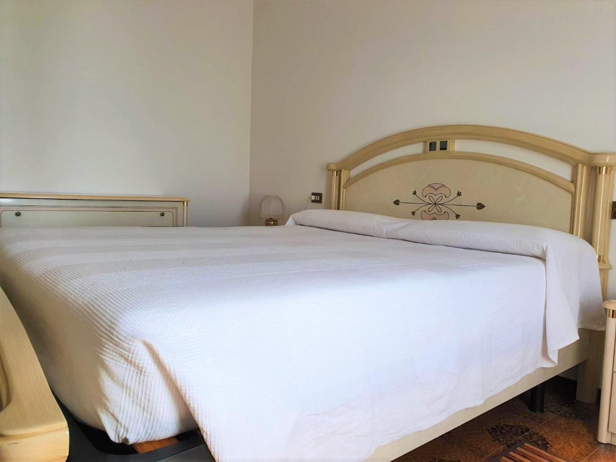 Hotel Madonna Di Luciago Армено Экстерьер фото