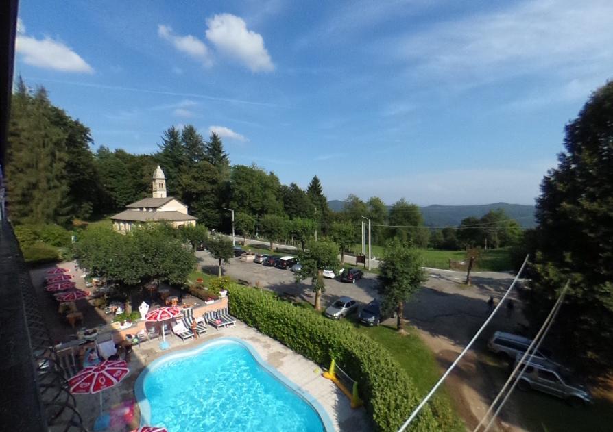 Hotel Madonna Di Luciago Армено Экстерьер фото