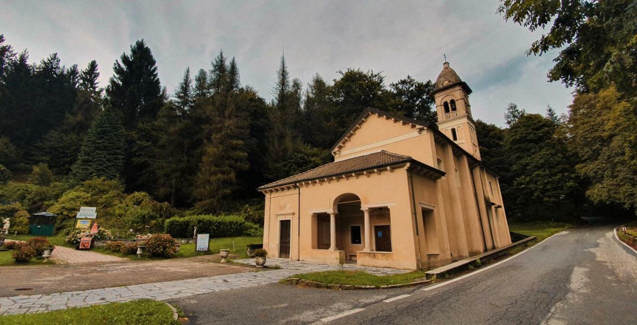 Hotel Madonna Di Luciago Армено Экстерьер фото